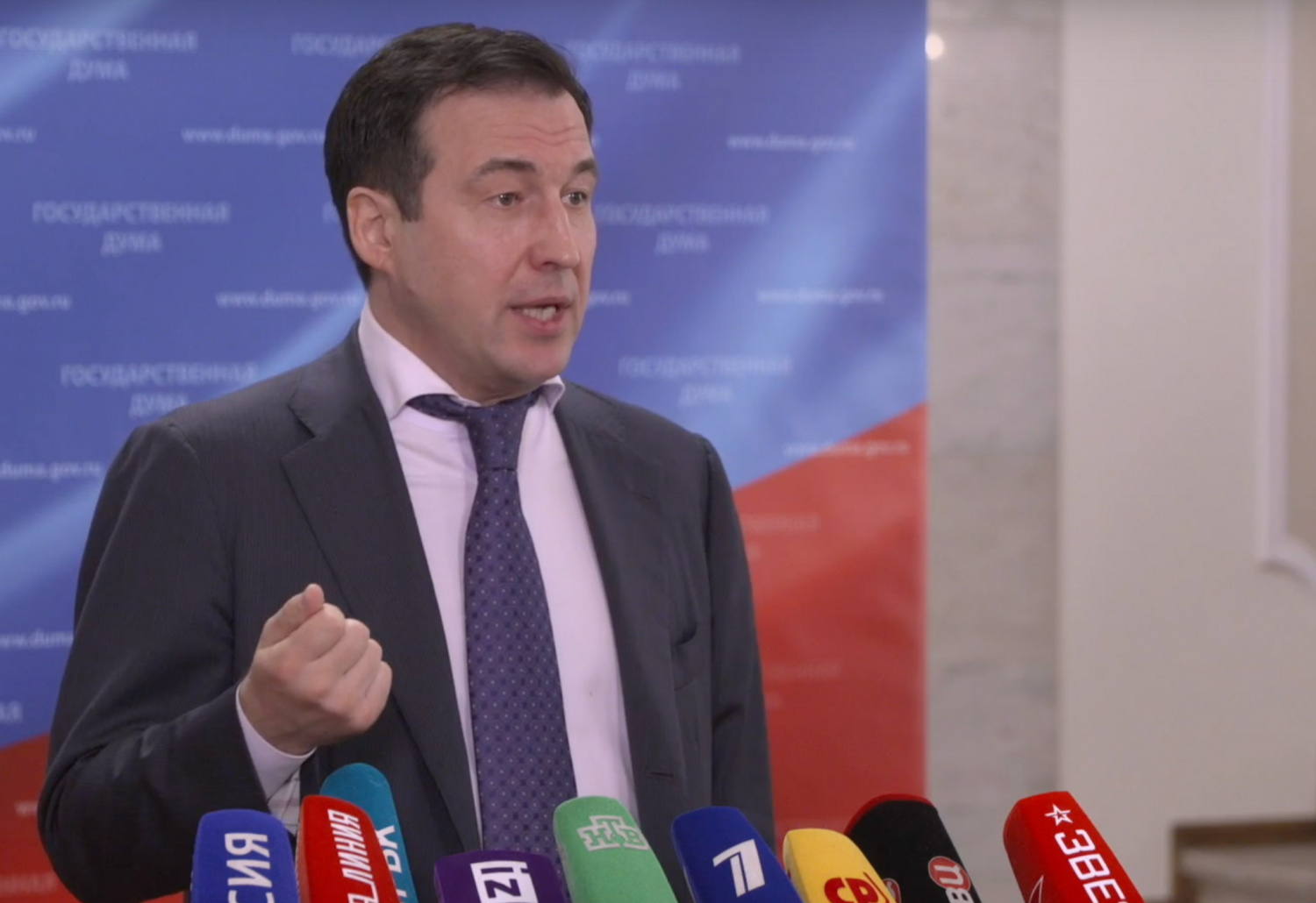 Дмитрий Гусев заявил, что автомобильные штрафы должны быть привязаны к ежемесячному доходу водителя